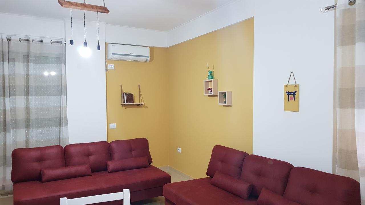 Appartamento Giallo Vlorë Buitenkant foto